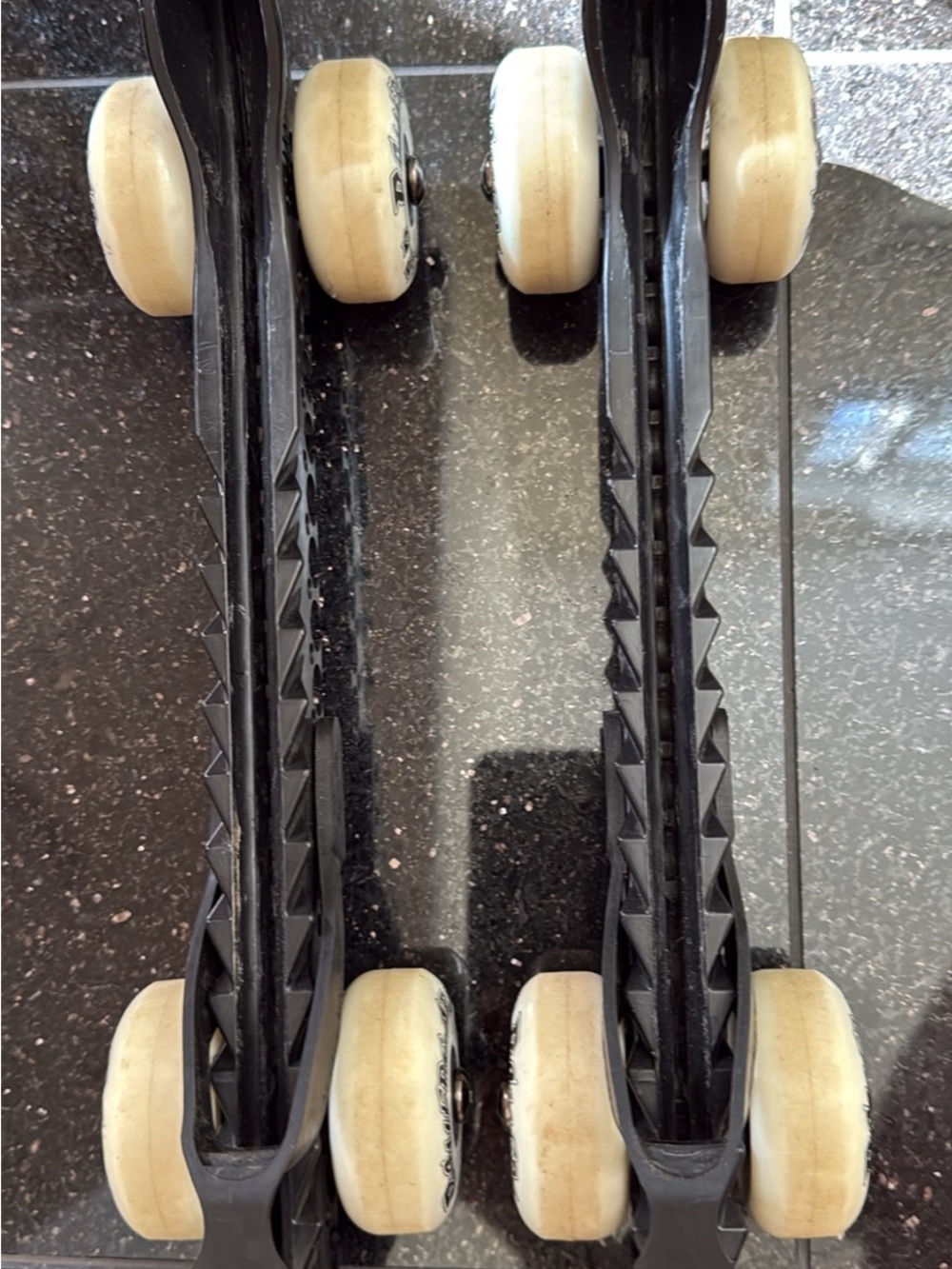 Kids Black Adjustable Roller Skates - Unbranded